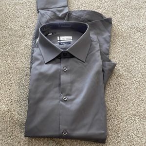Brand new Oskar Makinen dress shirt